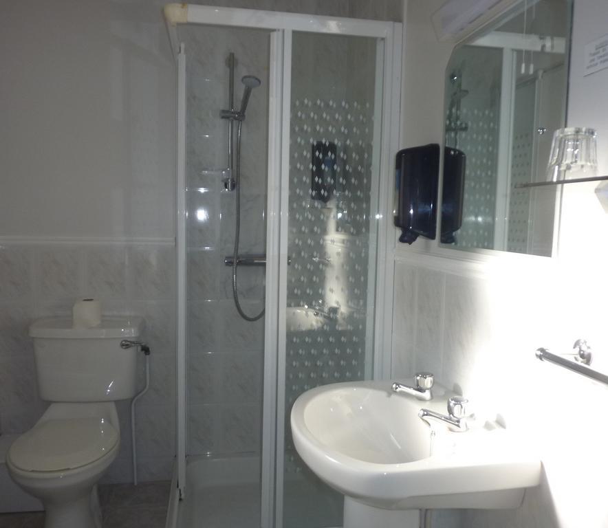 Westwinds Guestlodge Голвей Екстер'єр фото